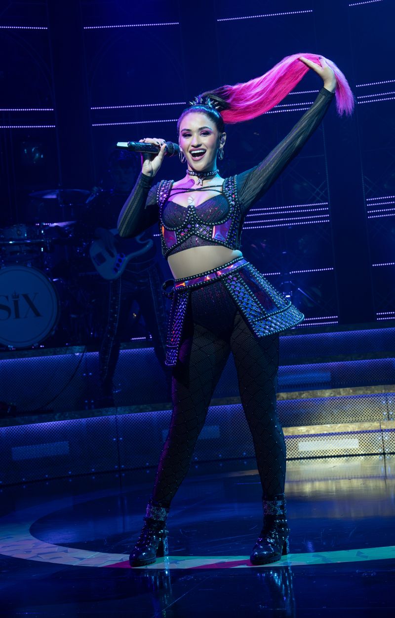Review: SIX: THE MUSICAL at Dr. Phillips Center For The Performing Arts Image