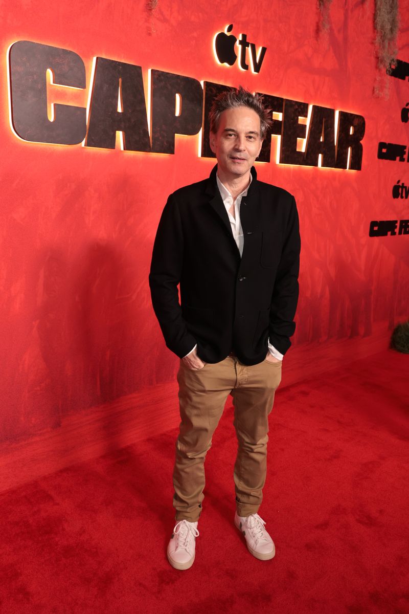 Photos: Amy Adams & CAPE FEAR Cast Dazzle at LA Premiere — photo 1 of 29
