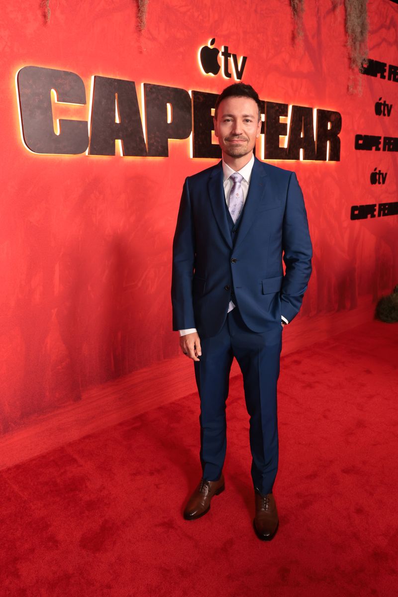 Photos: Amy Adams & CAPE FEAR Cast Dazzle at LA Premiere — photo 4 of 29