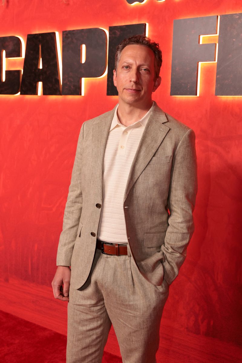 Photos: Amy Adams & CAPE FEAR Cast Dazzle at LA Premiere — photo 14 of 29