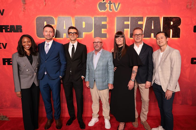 Photos: Amy Adams & CAPE FEAR Cast Dazzle at LA Premiere — photo 23 of 29