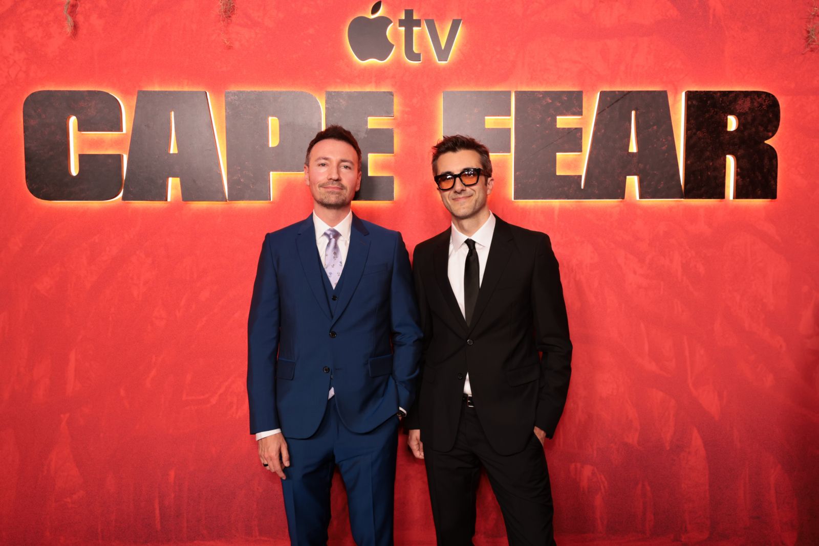 Photos: Amy Adams & CAPE FEAR Cast Dazzle at LA Premiere — photo 21 of 29