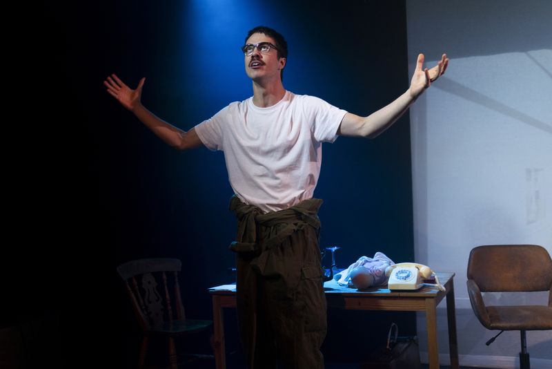 Review: SLAUGHTERHOUSE-FIVE, Southwark Playhouse Image