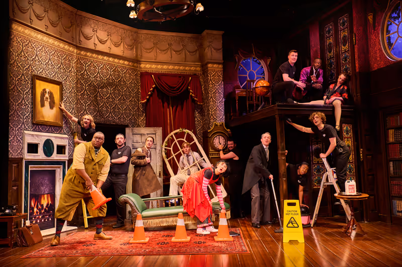 Photos: THE PLAY THAT GOES WRONG 13th West End Cast Takes the Stage — photo 13 of 14