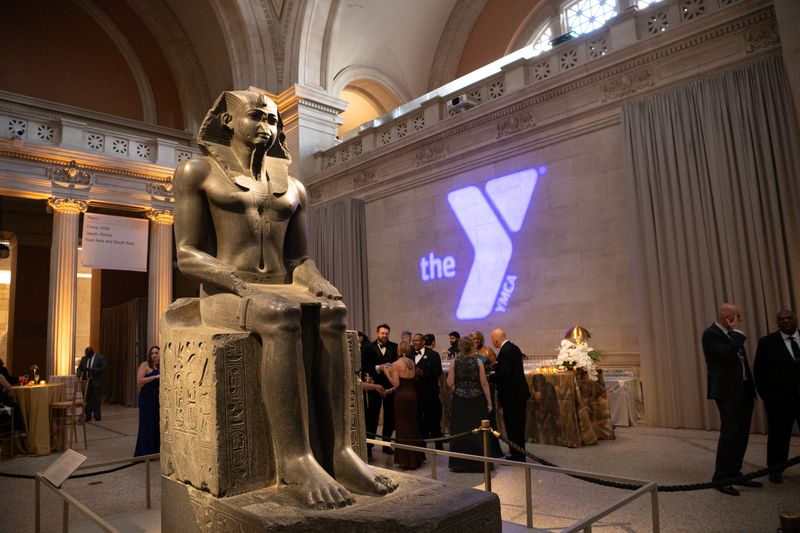 Photos: Inside YMCA's Annual Heroes of New York Gala with Ruthie Ann Miles — photo 11 of 13