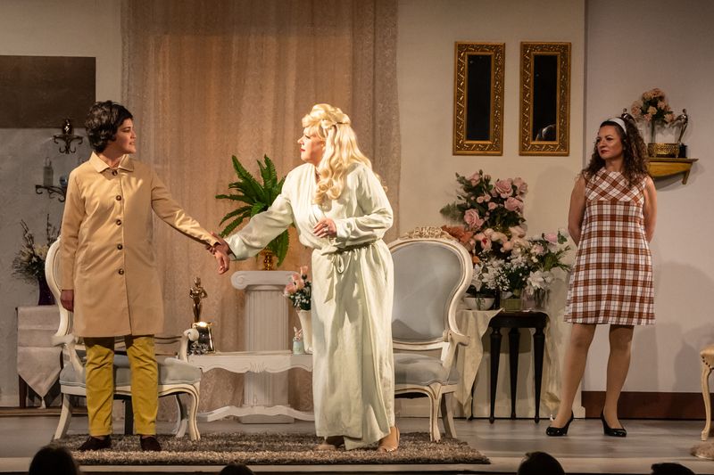 Photos: ARBUS & WEST Opens at Triangle Productions — photo 4 of 6