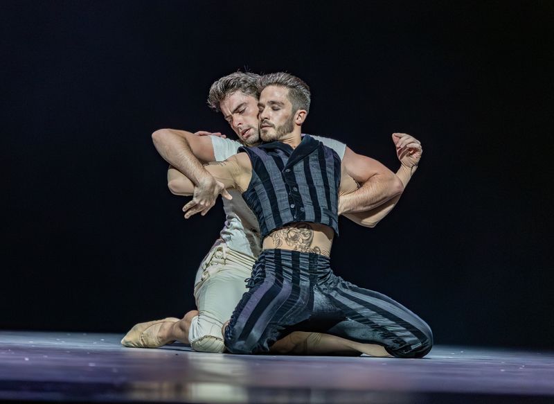 The Scottish Ballet's Mary, Queen of Scots Trusts Its Audience Image