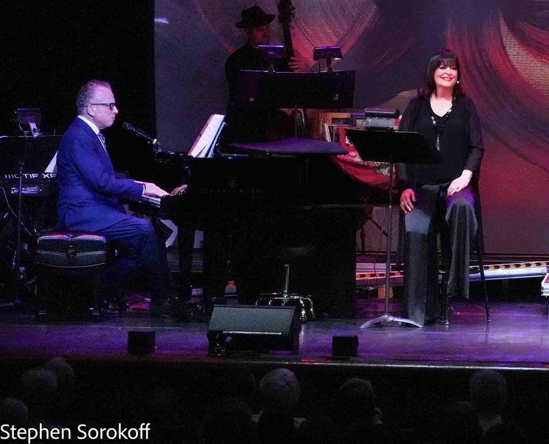 PHOTOS: Lyrics & Lyricists Presents THE LOVE AND LYRICS OF ALAN & MARILYN BERGMAN at 92NY — photo 2 of 24
