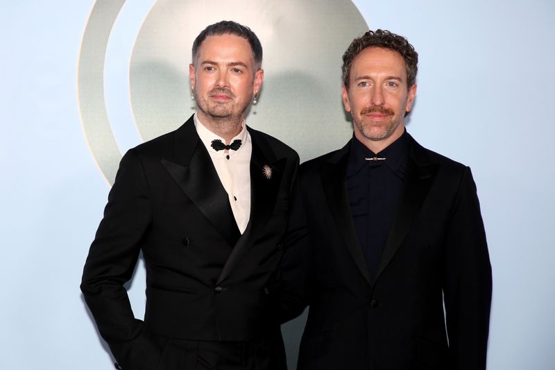Photos: 2026 Tony Awards- Stars Walk the Red Carpet — photo 397 of 503