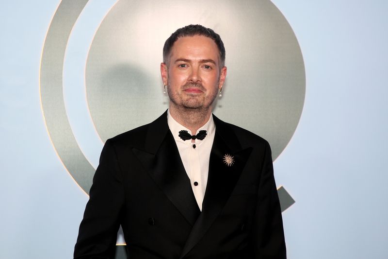 Photos: 2026 Tony Awards- Stars Walk the Red Carpet — photo 398 of 503