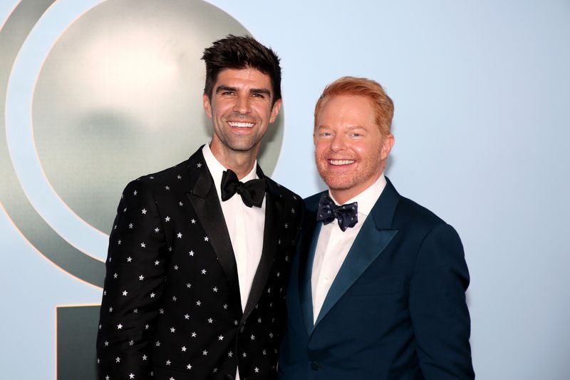 Photos: 2026 Tony Awards- Stars Walk the Red Carpet — photo 410 of 503