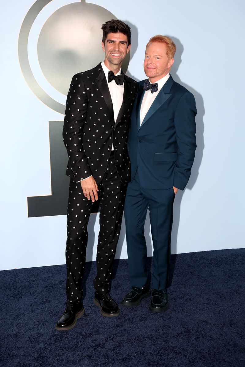 Photos: 2026 Tony Awards- Stars Walk the Red Carpet — photo 411 of 503