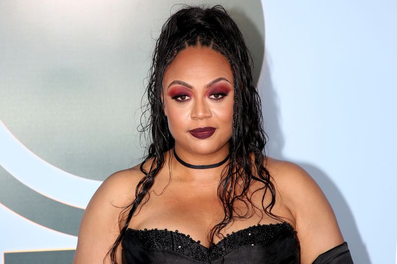 Photos: 2026 Tony Awards- Stars Walk the Red Carpet — photo 416 of 503