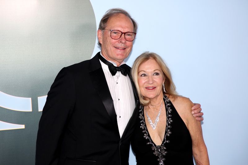 Photos: 2026 Tony Awards- Stars Walk the Red Carpet — photo 421 of 503