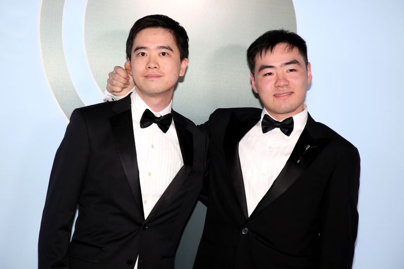 Photos: 2026 Tony Awards- Stars Walk the Red Carpet — photo 423 of 503