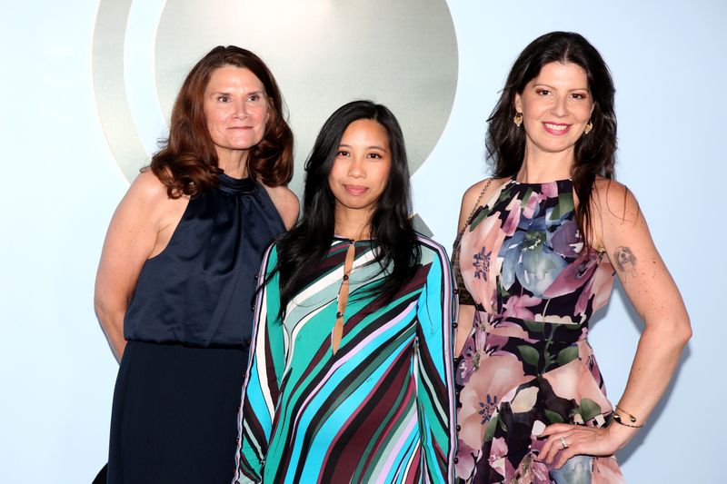 Photos: 2026 Tony Awards- Stars Walk the Red Carpet — photo 424 of 503