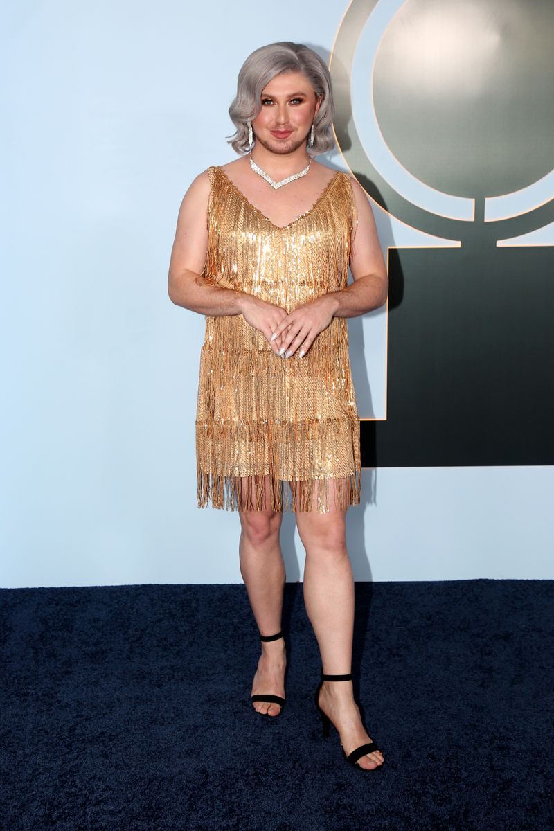 Photos: 2026 Tony Awards- Stars Walk the Red Carpet — photo 449 of 503