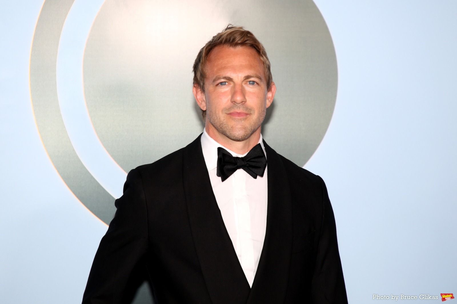 Photos: 2026 Tony Awards- Stars Walk the Red Carpet — photo 436 of 503