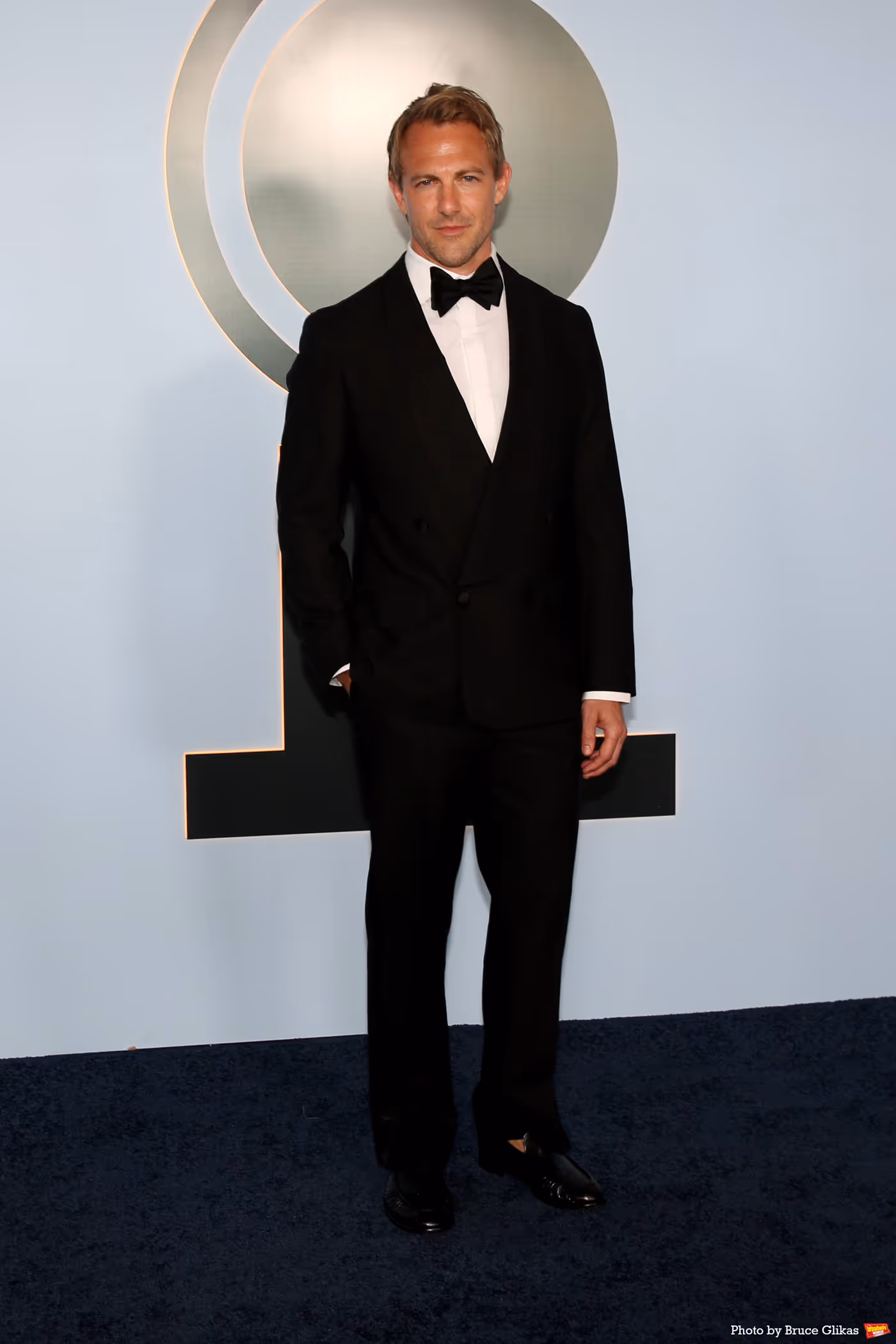 Photos: 2026 Tony Awards- Stars Walk the Red Carpet Image
