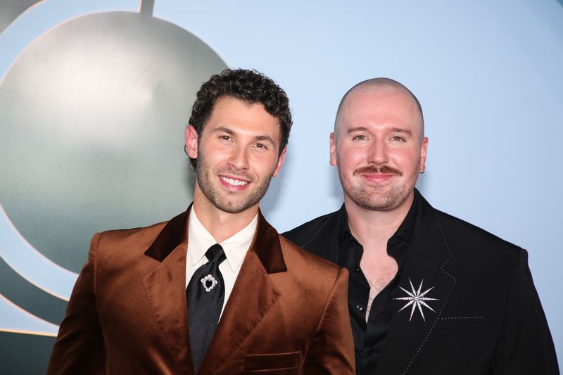 Photos: 2026 Tony Awards- Stars Walk the Red Carpet — photo 493 of 503