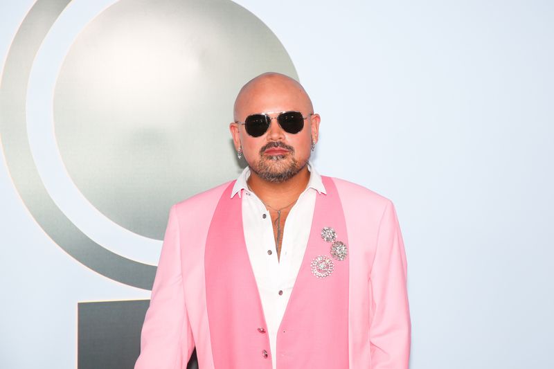 Photos: 2026 Tony Awards- Stars Walk the Red Carpet — photo 467 of 503