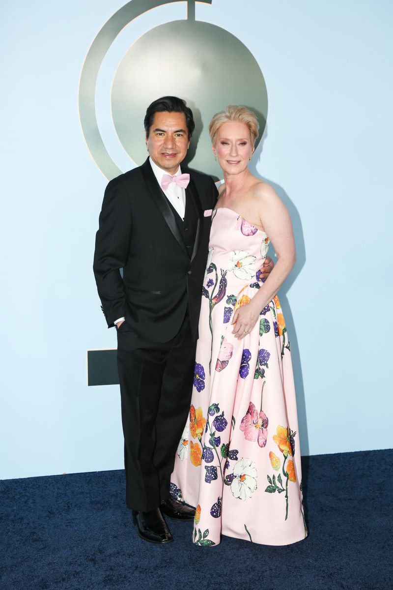 Photos: 2026 Tony Awards- Stars Walk the Red Carpet — photo 457 of 503