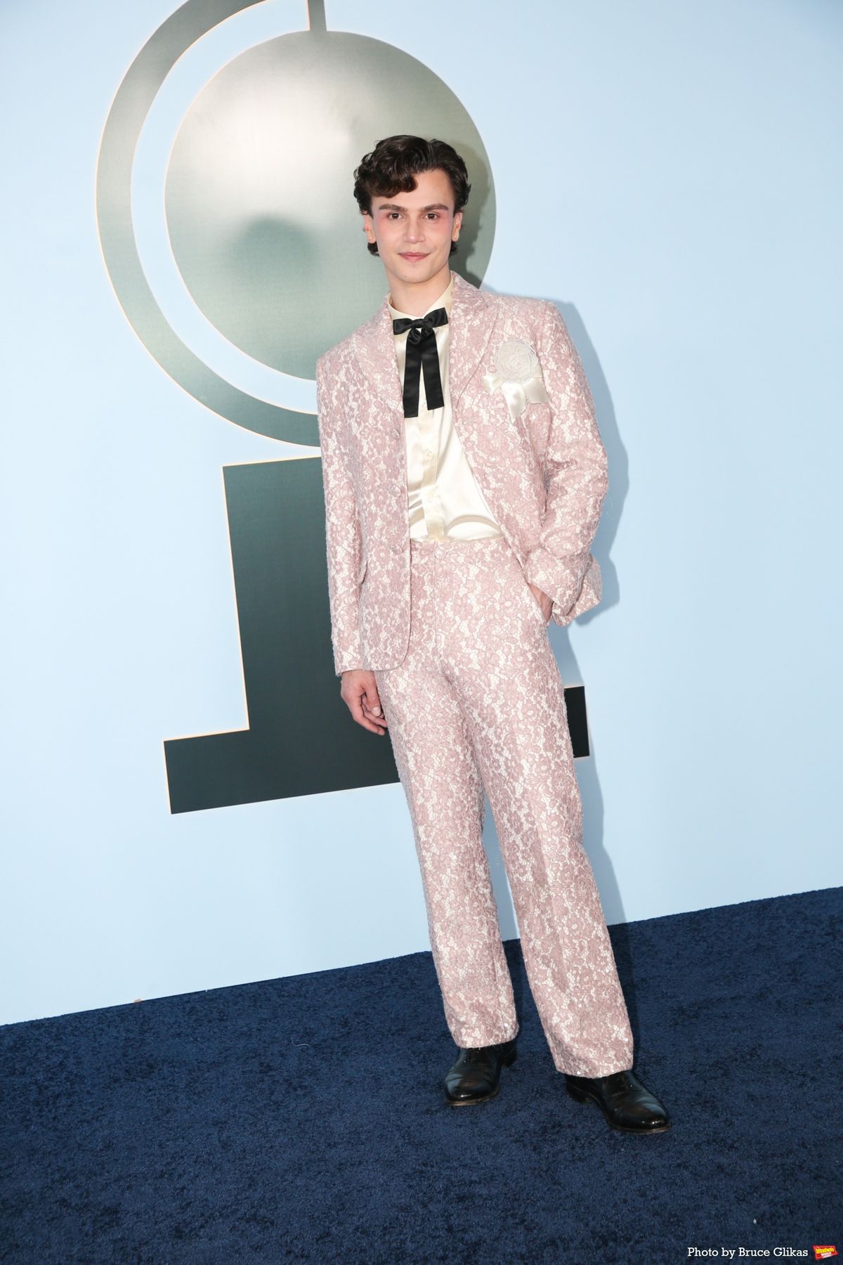 Marty Lauter at Photos: 2026 Tony Awards- Stars Walk the Red Carpet