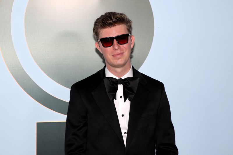 Photos: 2026 Tony Awards- Stars Walk the Red Carpet — photo 333 of 503
