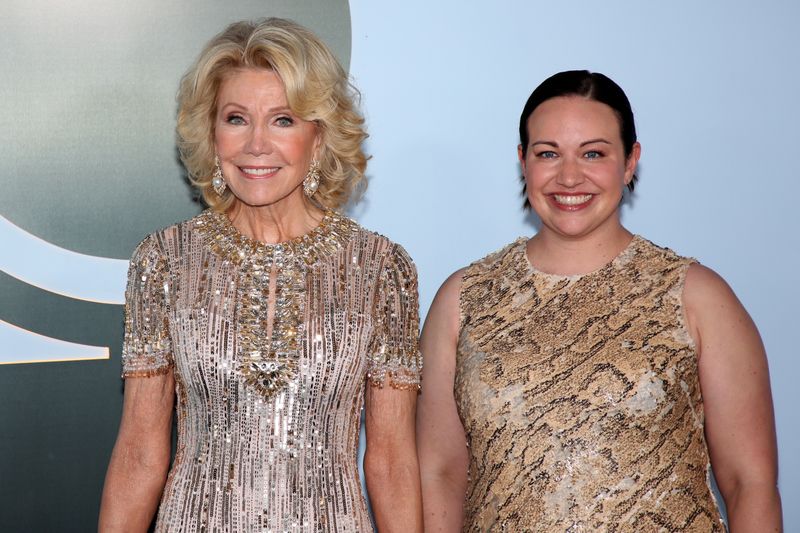 Photos: 2026 Tony Awards- Stars Walk the Red Carpet — photo 339 of 503