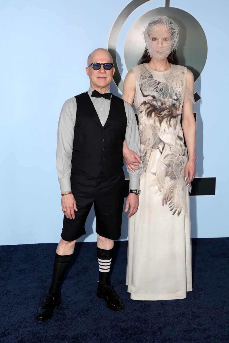 Photos: 2026 Tony Awards- Stars Walk the Red Carpet — photo 359 of 503