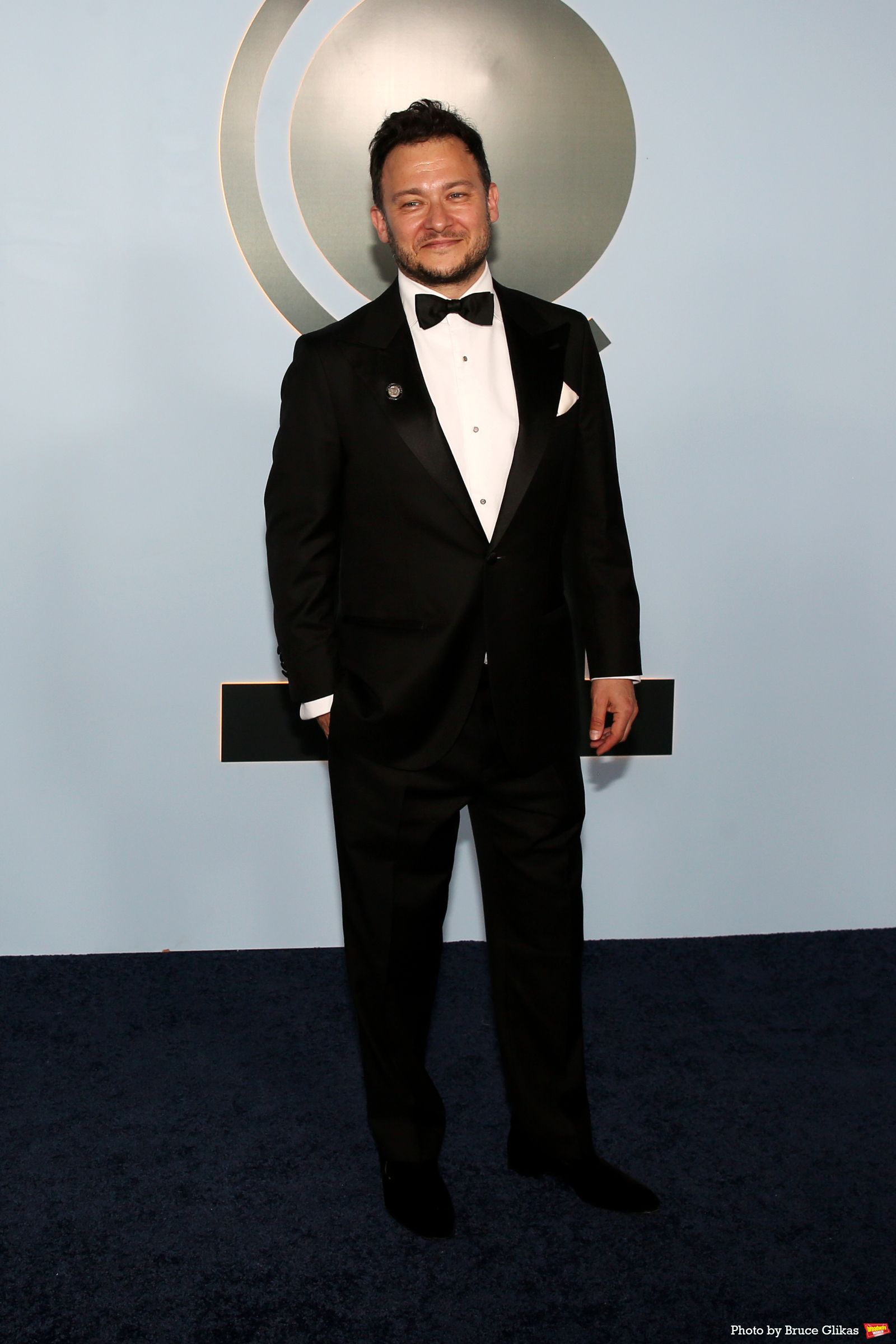 Photos: 2026 Tony Awards- Stars Walk the Red Carpet — photo 305 of 503