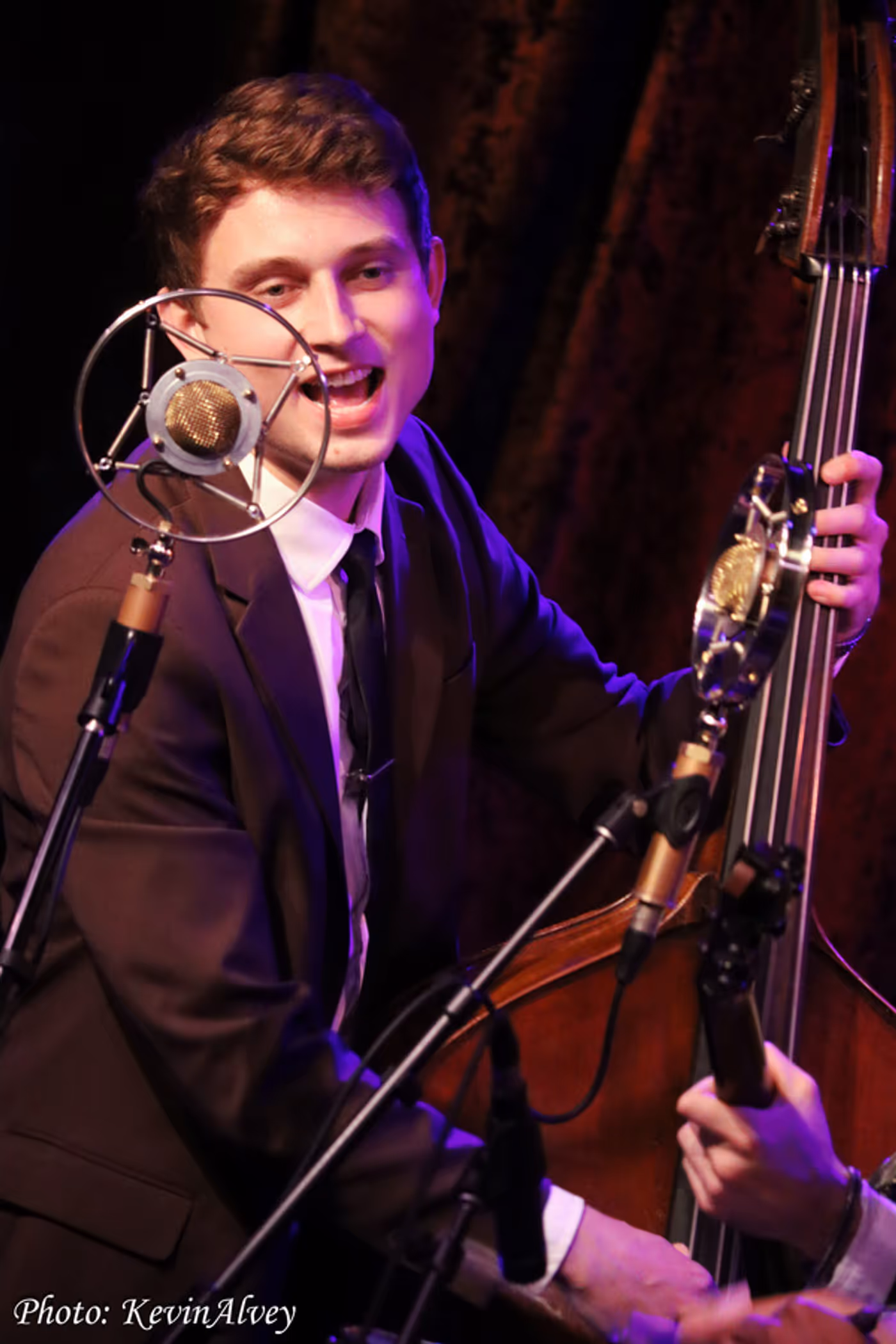 Photos: The Bean Tones Harmonize at Birdland Image