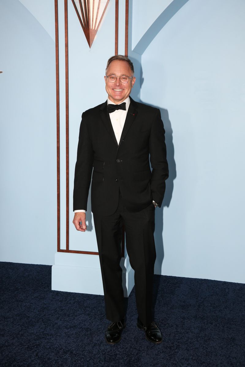 Photos: 2026 Tony Awards- Stars Walk the Red Carpet — photo 290 of 503