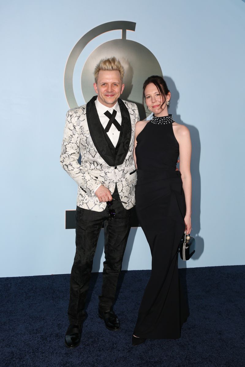 Photos: 2026 Tony Awards- Stars Walk the Red Carpet — photo 280 of 503