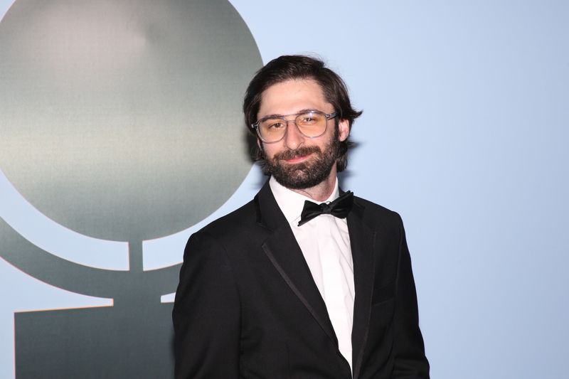 Photos: 2026 Tony Awards- Stars Walk the Red Carpet — photo 277 of 503