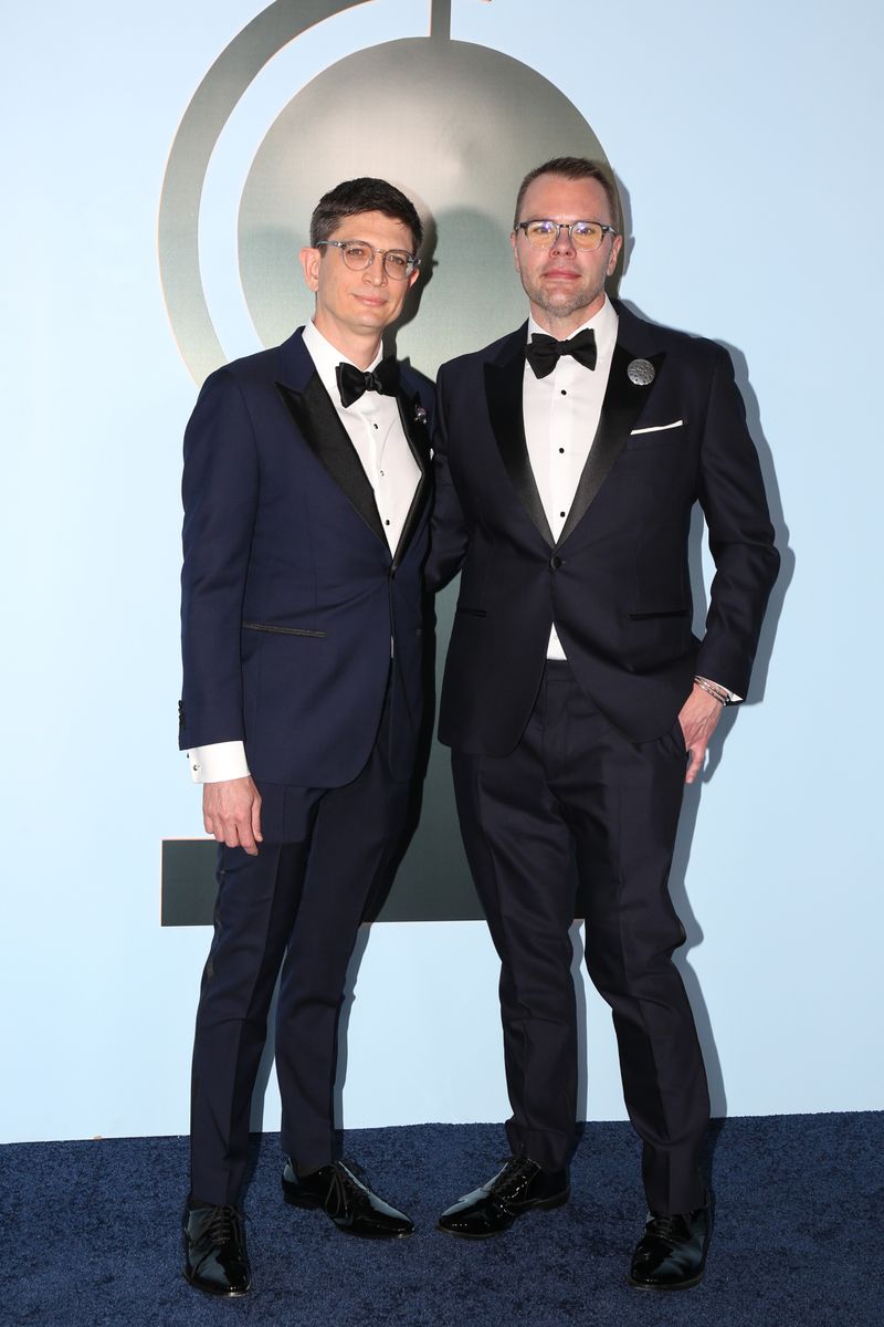 Photos: 2026 Tony Awards- Stars Walk the Red Carpet — photo 265 of 503