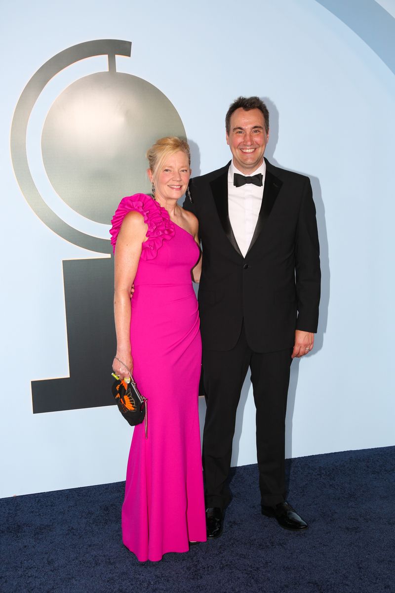 Photos: 2026 Tony Awards- Stars Walk the Red Carpet — photo 251 of 503