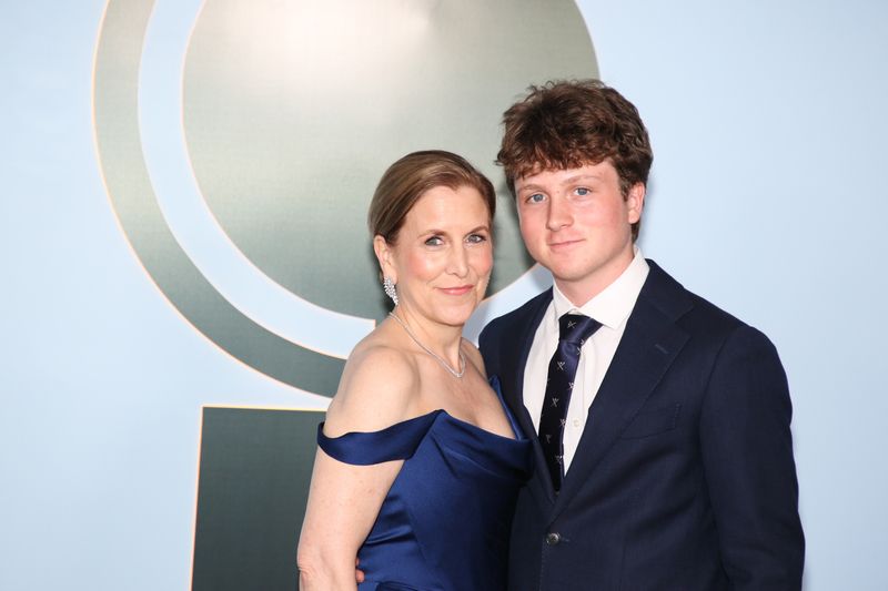 Photos: 2026 Tony Awards- Stars Walk the Red Carpet — photo 249 of 503