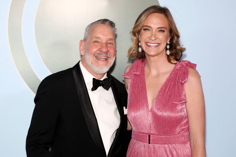 Photos: 2026 Tony Awards- Stars Walk the Red Carpet — photo 201 of 503