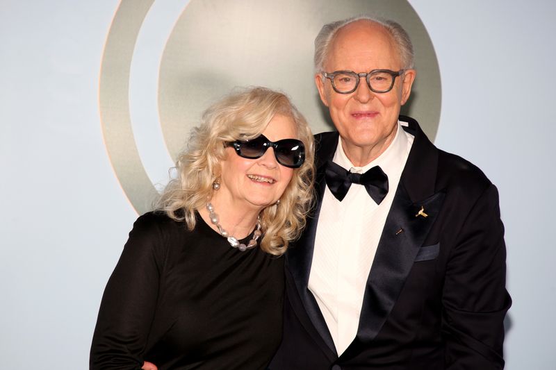Photos: 2026 Tony Awards- Stars Walk the Red Carpet — photo 230 of 503