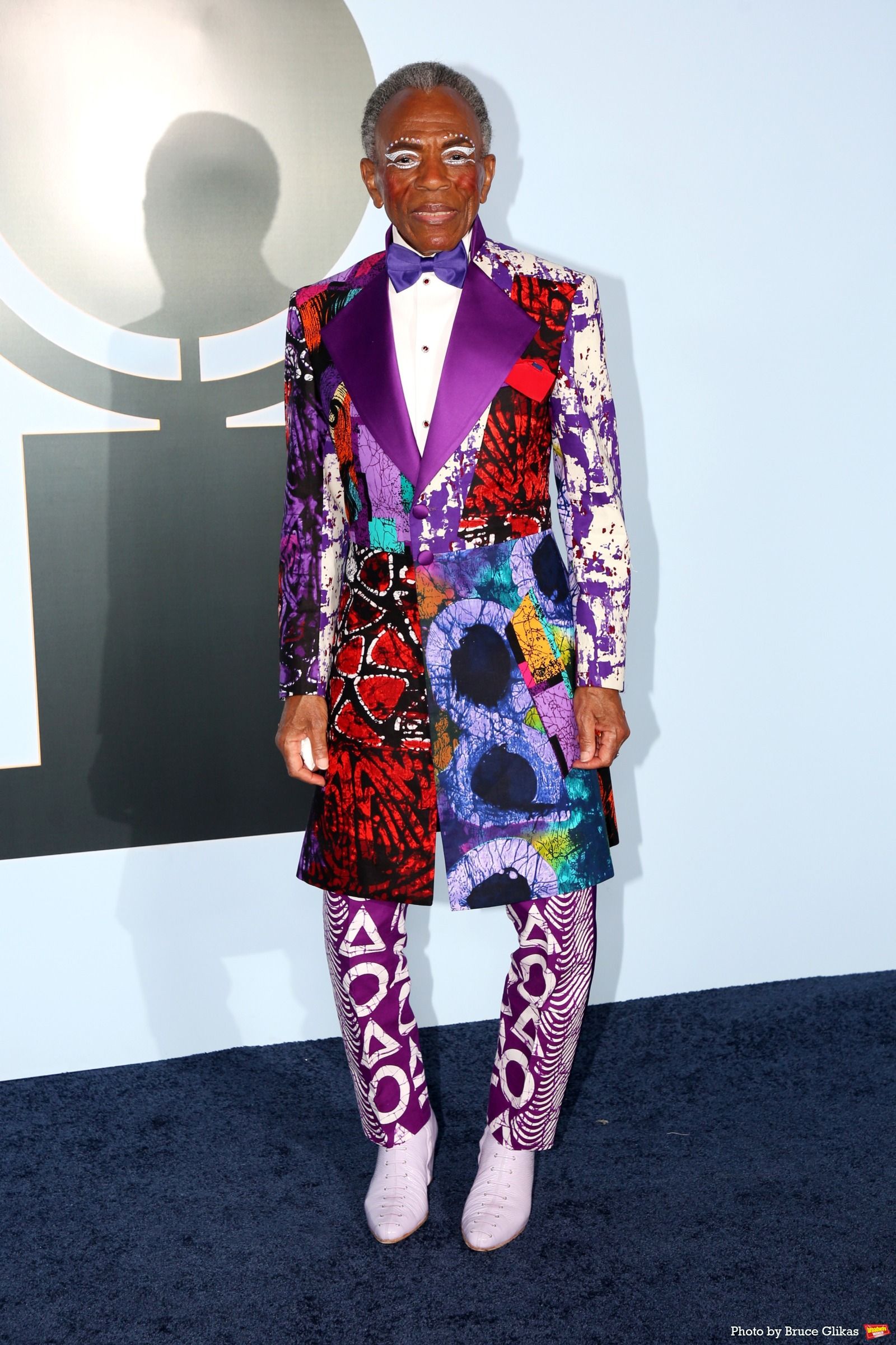 Tony Awards Fashion: Stars Serve Glamour, Glitter and More on Broadway's Biggest Night Image