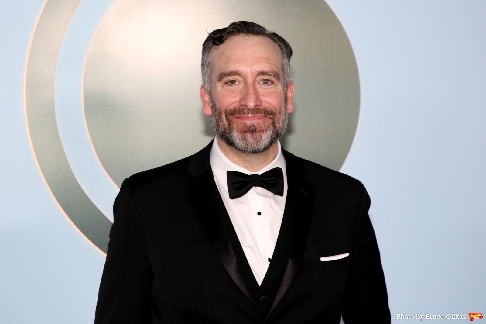 Photos: 2026 Tony Awards- Stars Walk the Red Carpet — photo 213 of 503