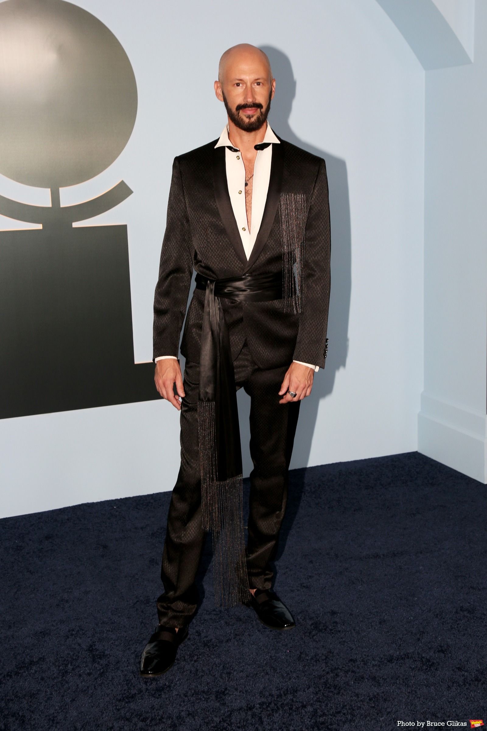 Tony Awards Fashion: Stars Serve Glamour, Glitter and More on Broadway's Biggest Night Image