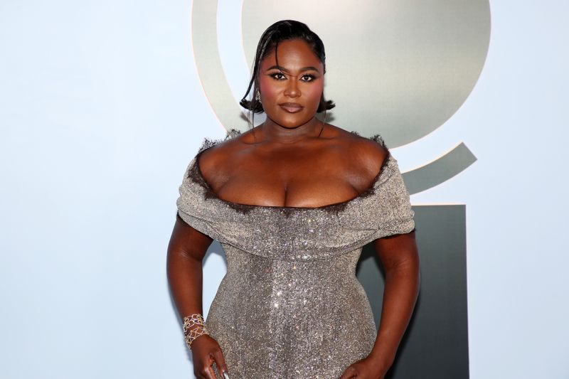 Photos: 2026 Tony Awards- Stars Walk the Red Carpet — photo 167 of 503