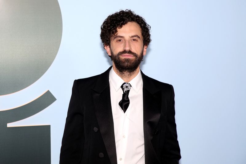 Photos: 2026 Tony Awards- Stars Walk the Red Carpet — photo 181 of 503