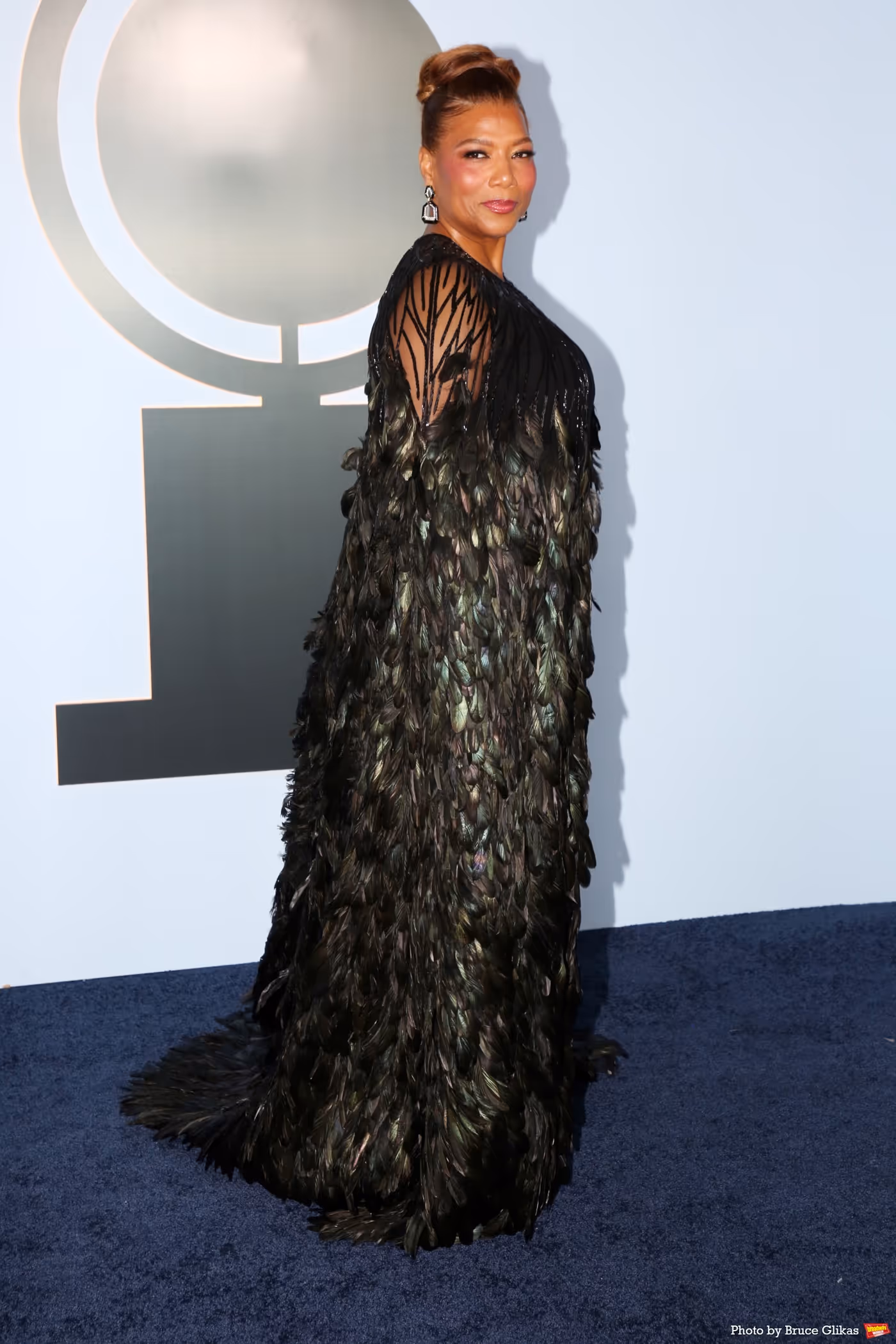 Tony Awards Fashion: Stars Serve Glamour, Glitter and More on Broadway's Biggest Night Image