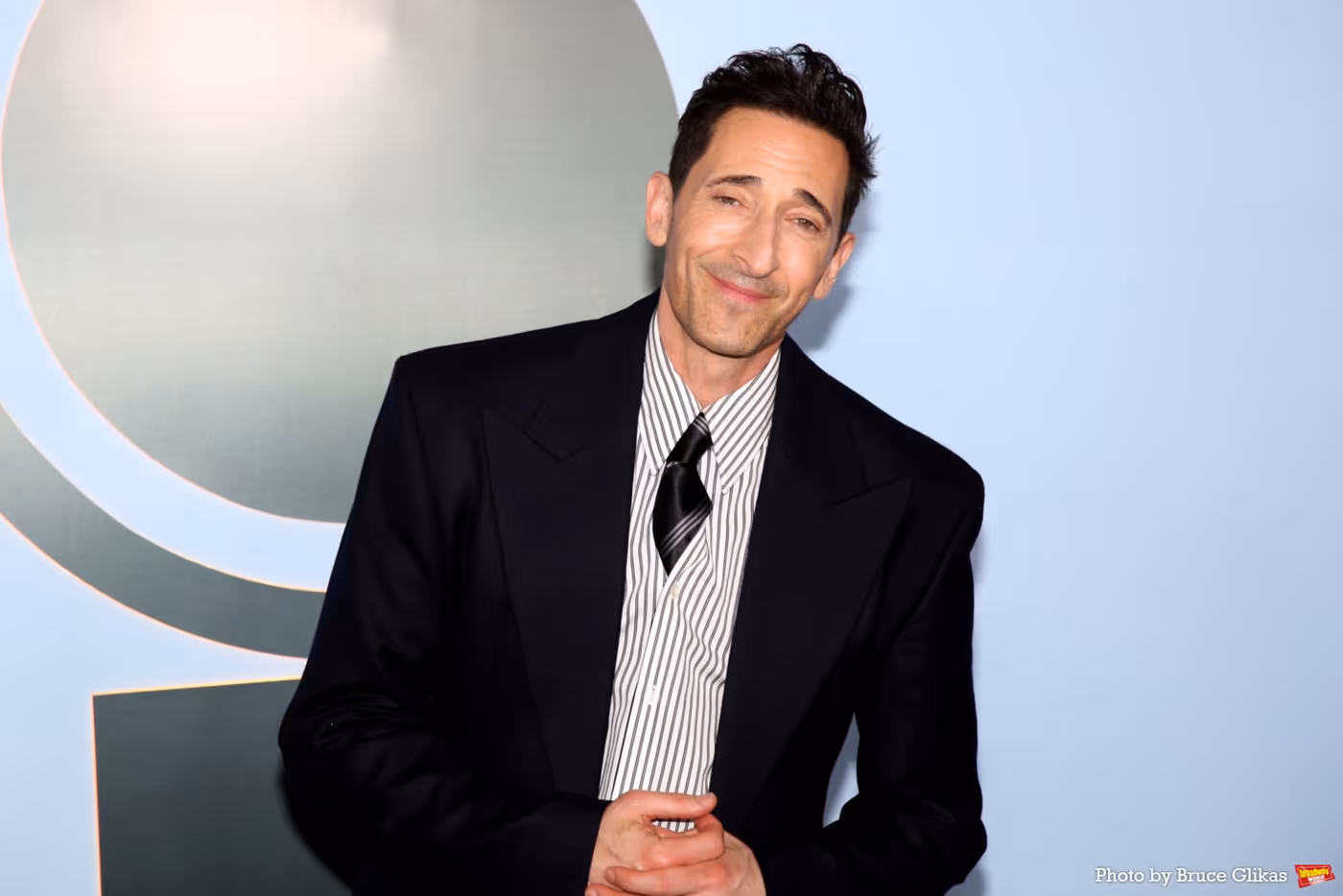 Photos: 2026 Tony Awards- Stars Walk the Red Carpet Image