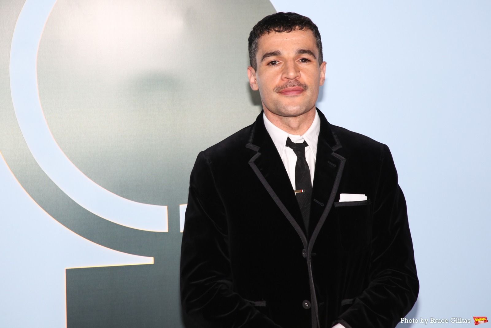Photos: 2026 Tony Awards- Stars Walk the Red Carpet — photo 129 of 503