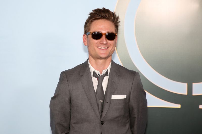 Photos: 2026 Tony Awards- Stars Walk the Red Carpet — photo 71 of 503