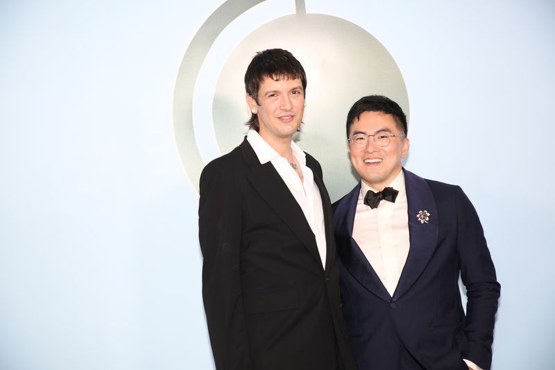 Photos: 2026 Tony Awards- Stars Walk the Red Carpet — photo 38 of 503